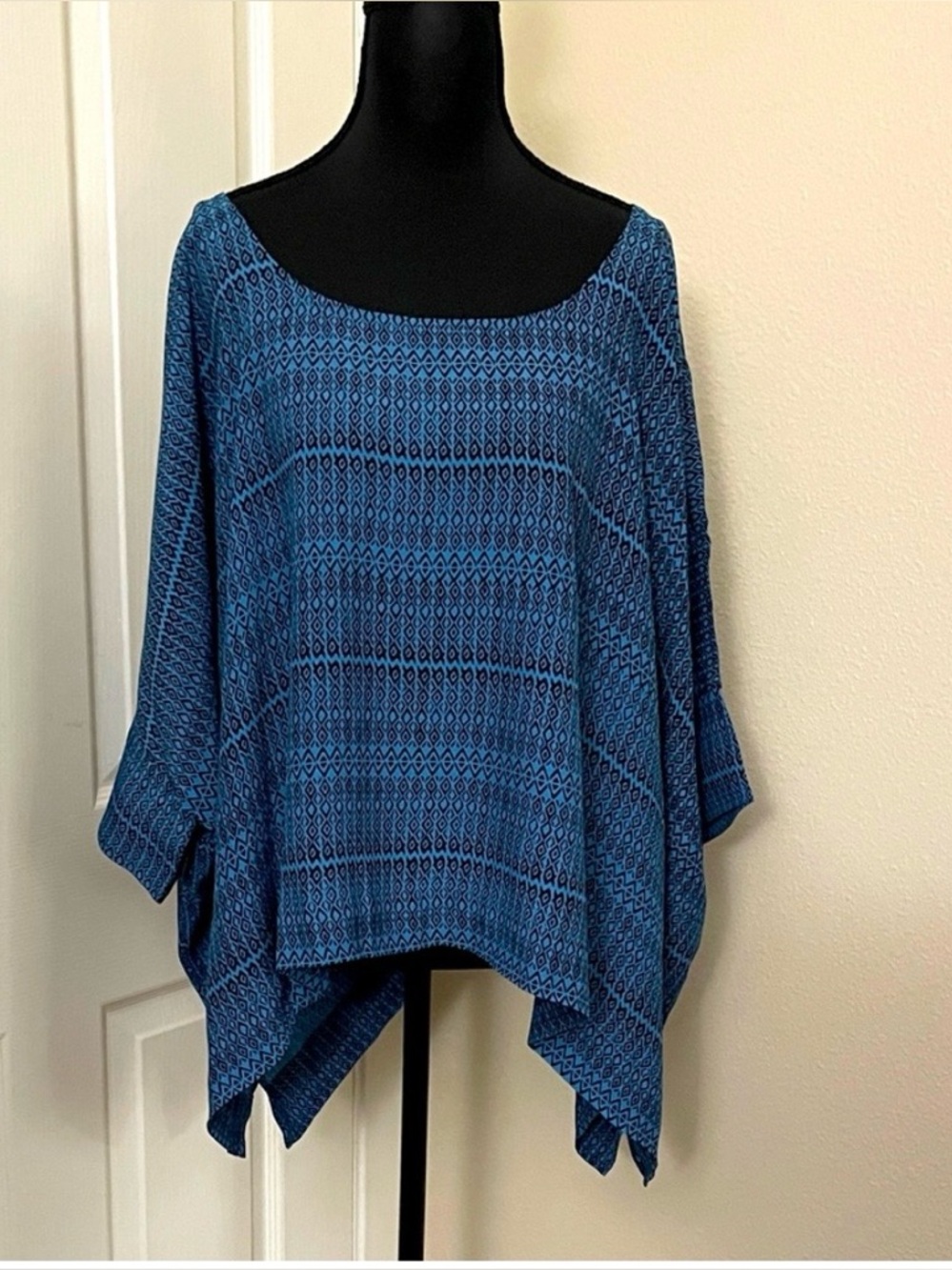 Manaola kaftan top